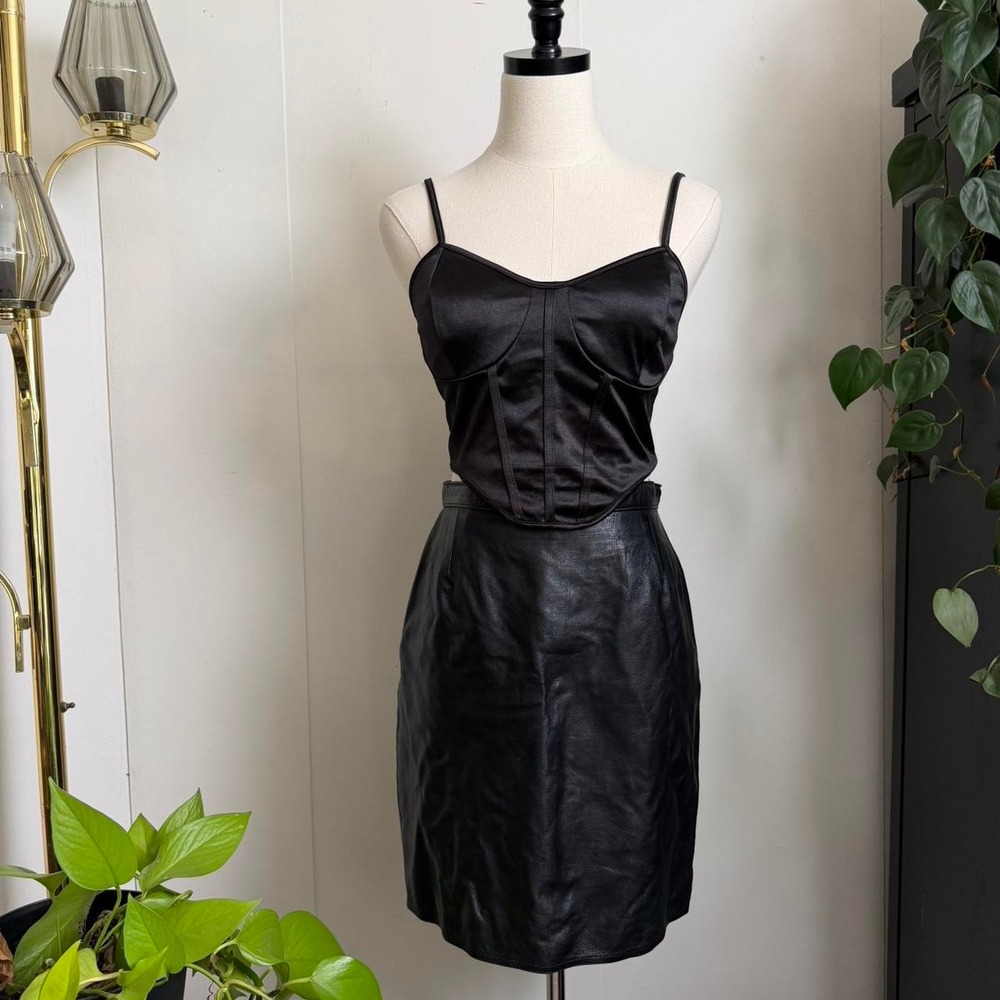 Anne Klein Womens Black Leather High Waisted Mini Skirt Vintage Size 8